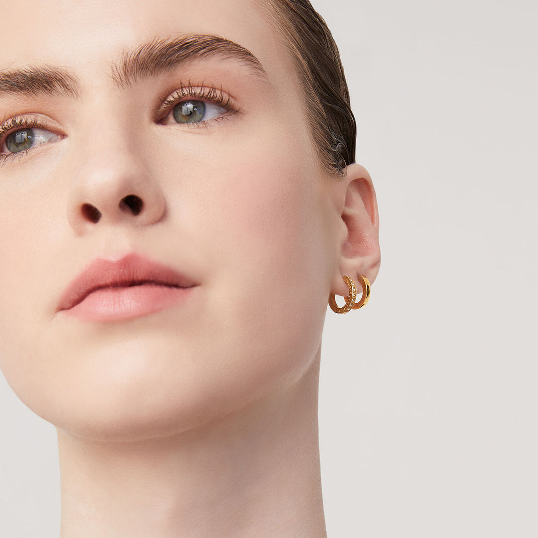 Zestaw przytulanek Giovanni Raspini ze złoconego srebra i cyrkonii Kolczyki koła ze srebra platerowanego 18-karatowym złotem i cyrkoniami X01606