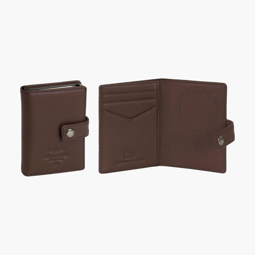 Wallet with magnetic attachment Mag Wallet line