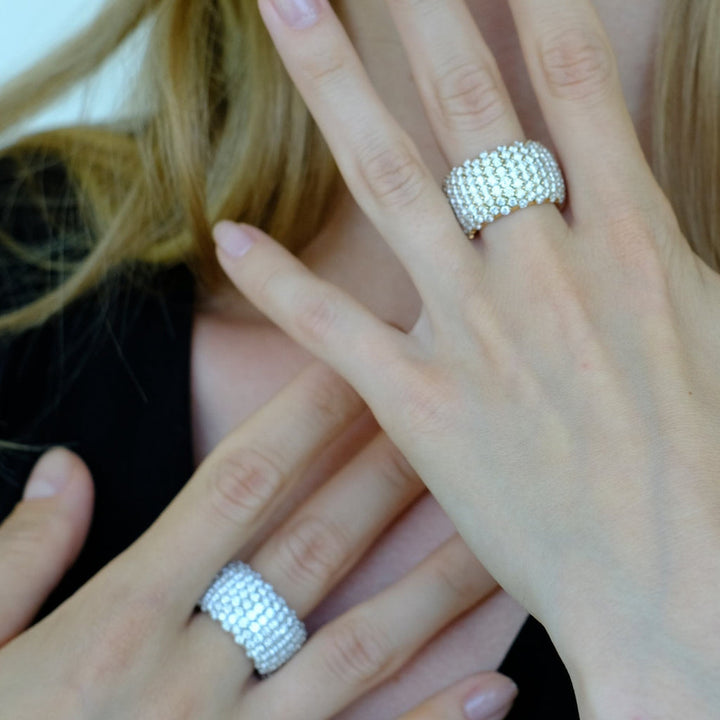 Zydo anello elastico bombato con diamanti oro bianco 60460