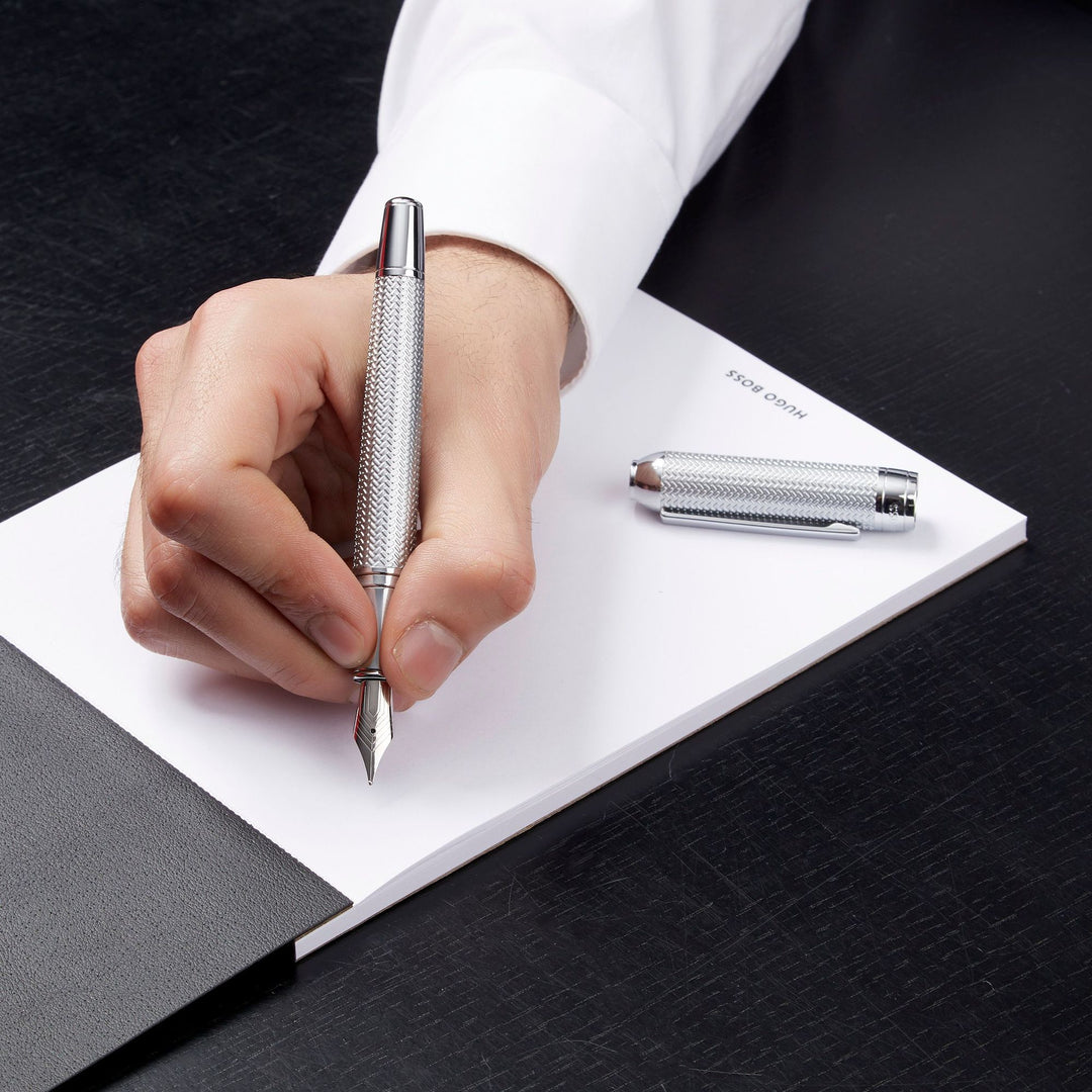 Stylo plume Hugo Boss Elemental Argent HSI4652C