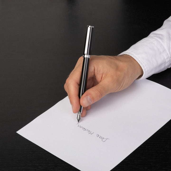 Pióro wieczne Hugo Boss Gear Icon Czarne HSN2542A