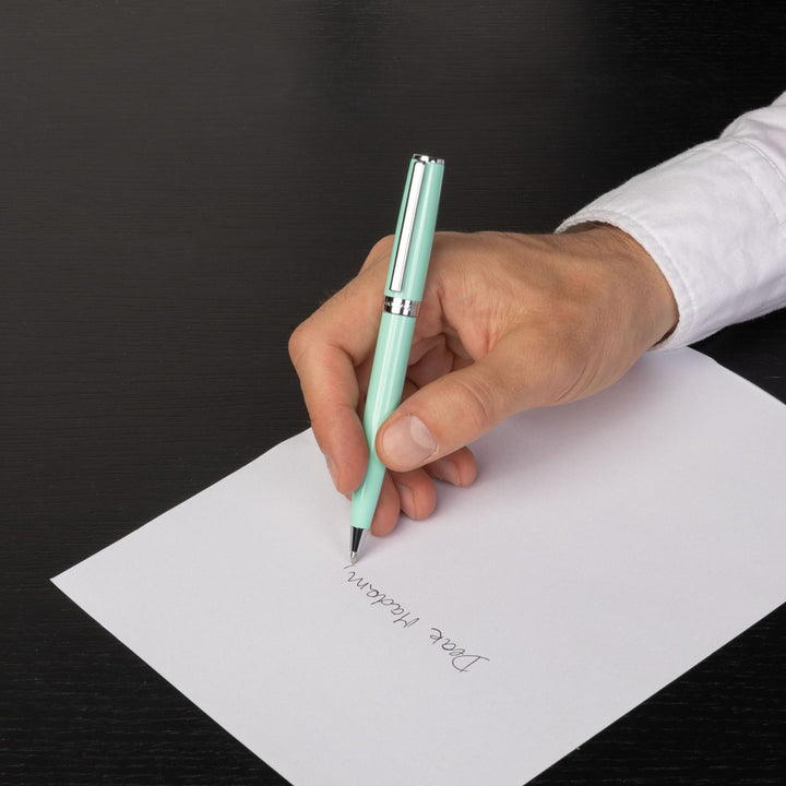 Hugo Boss Gear Icon Kugelschreiber hellgrün HSN2544T