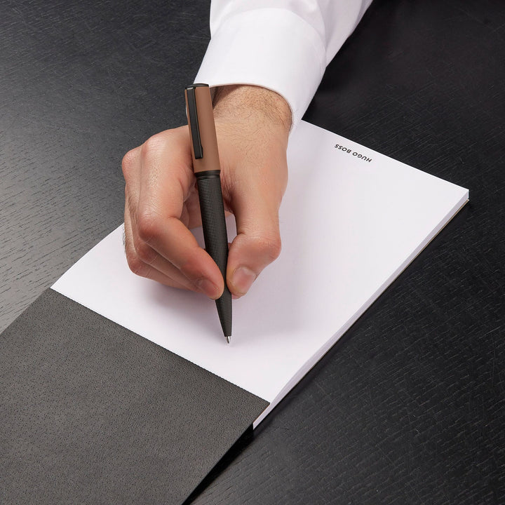 Pix Hugo Boss Arche Iconic Camel HSQ4744X