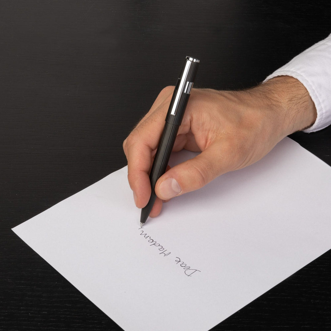 Hugo Boss Penna a sfera Gear Pinstripe Nero / Cromo HSV2854A