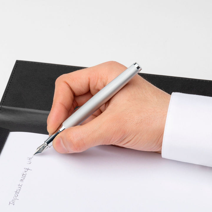 Hugo Boss Loop Diamond Chrome HSW3672B mustekynä