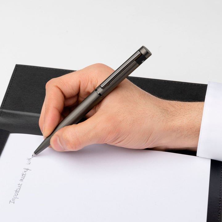 Hugo Boss Loop Diamond Gun kuulakärkikynä HSW3674D