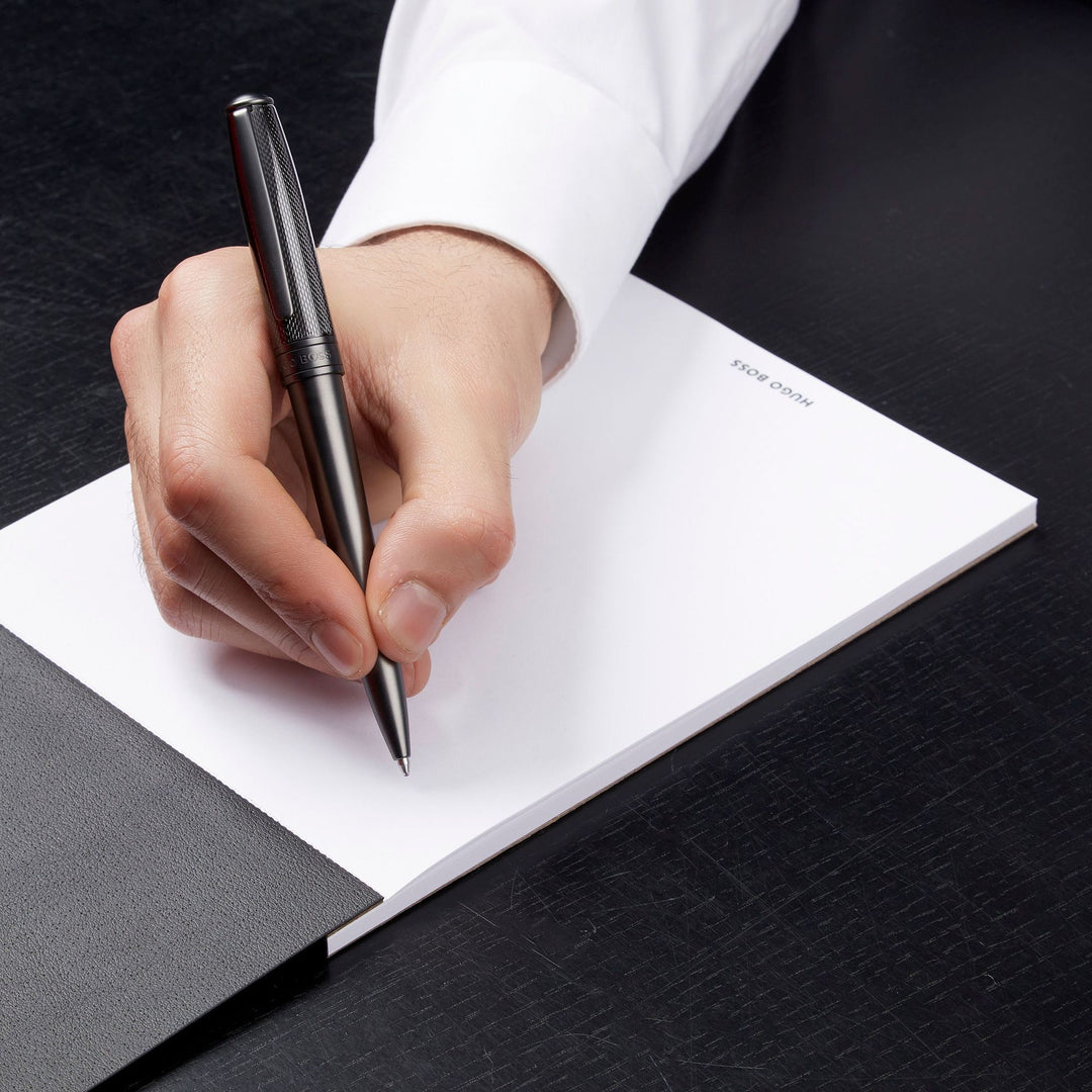 Hugo Boss Penna a sfera Essential Metal Gun HSY4874D