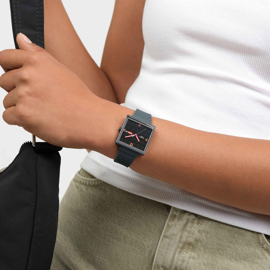 Relógio Swatch SQUARED OFF Originais E se? 42mm SO34M701