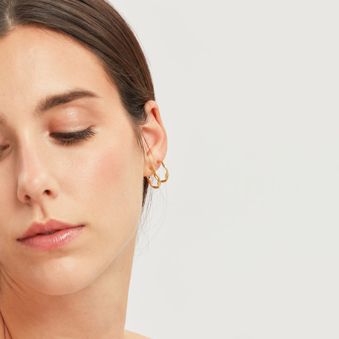 Breil Alchemy hoop øreringe i stål med IP Gold finish TJ3803