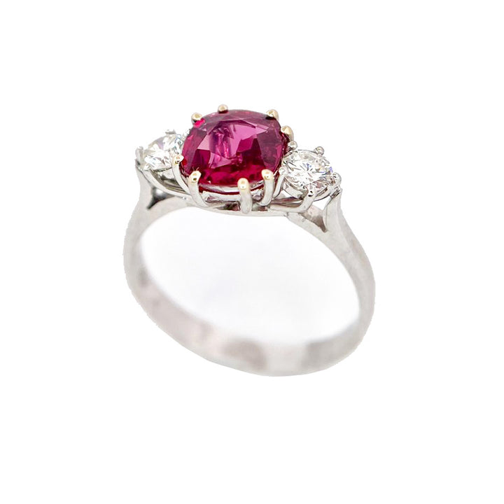 Capodagli 18kt white gold ring, 1.24ct Thai ruby and diamonds
