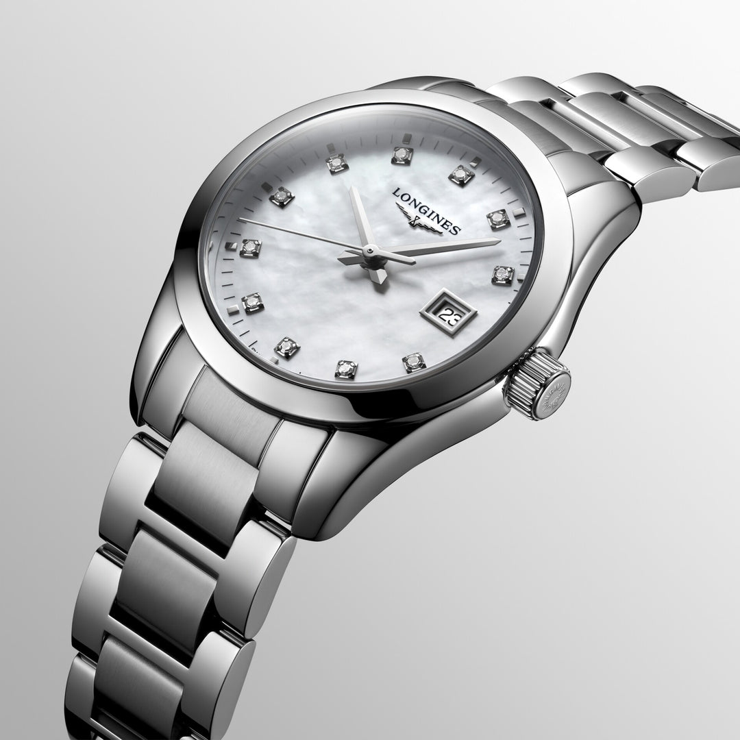 Longines Conquest Classic ur 29mm perlemor diamanter kvartsstål L2.286.4.87.6