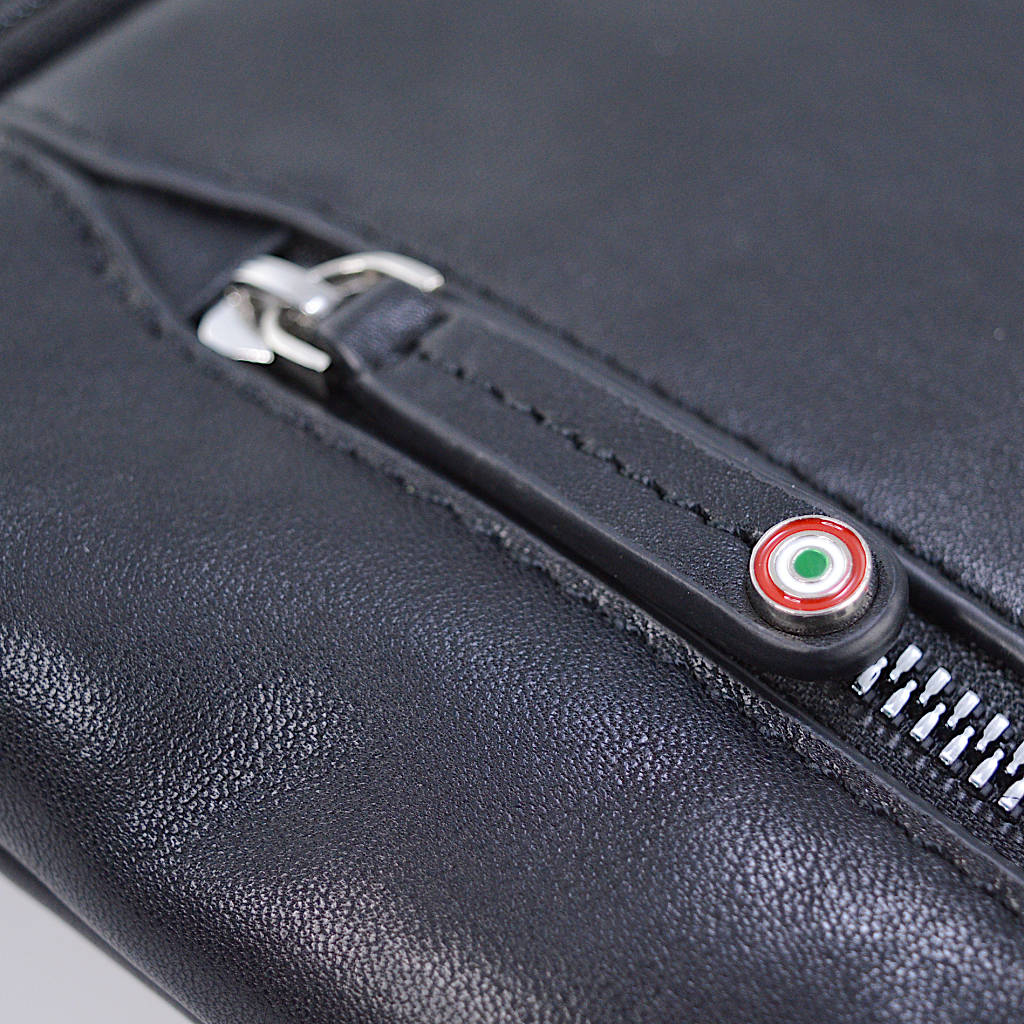 Aeronautica Militare Small leather shoulder bag Thunder line AM460-BL