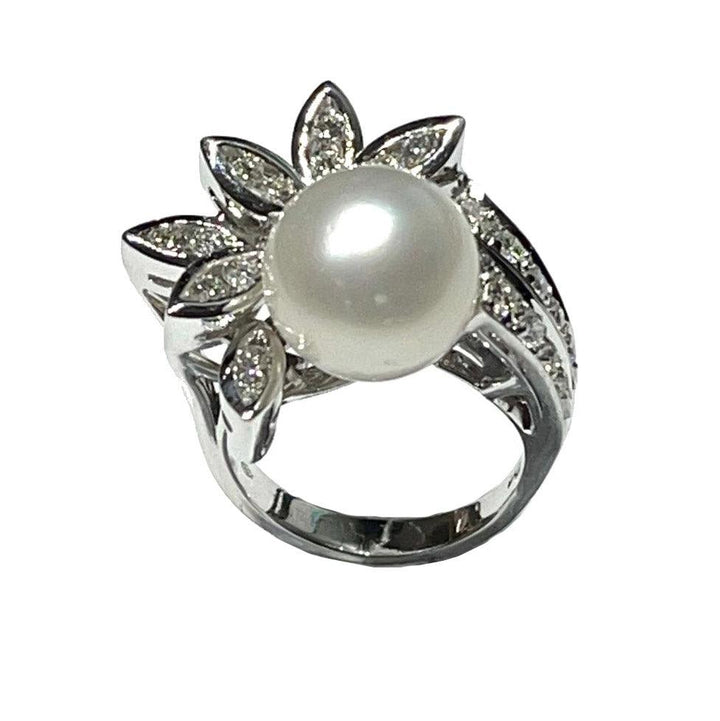 Capodagli ring Fiore Perle 18 karat hvidguld diamanter og perler 0038AG - Capodagli 1937