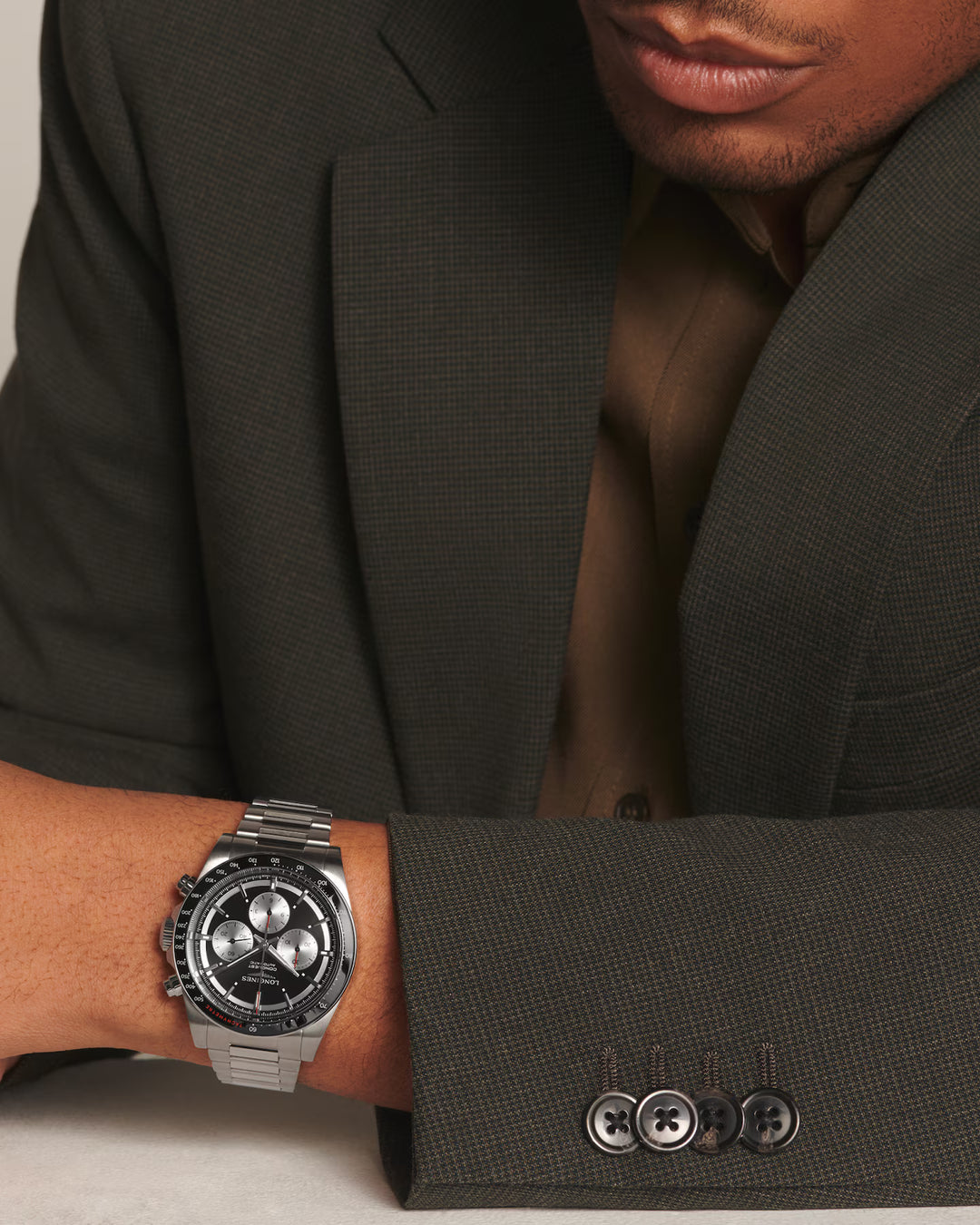 Reloj Longines Conquest Chronograph 42mm automático de acero negro L3.835.4.52.6