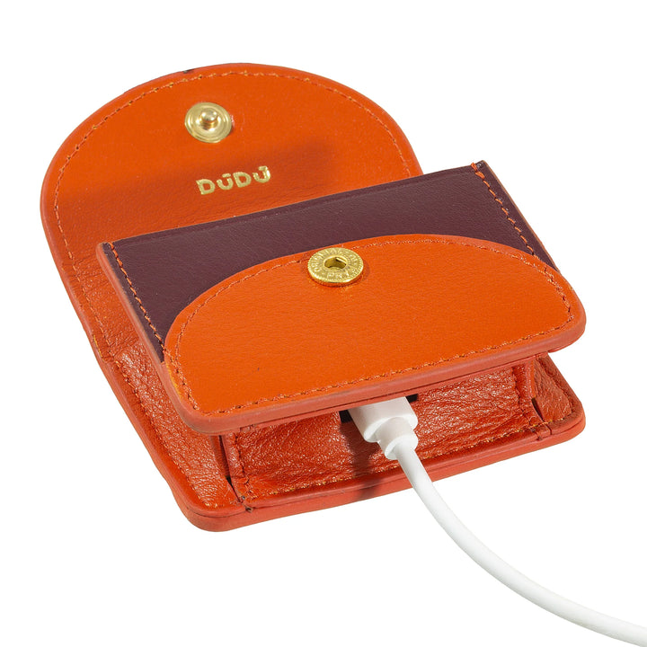 Valódi bőrből készült DUDU Air Pod fülhallgató tok kulcstartóval - Mini borítás karabinerrel, elegáns és kompakt