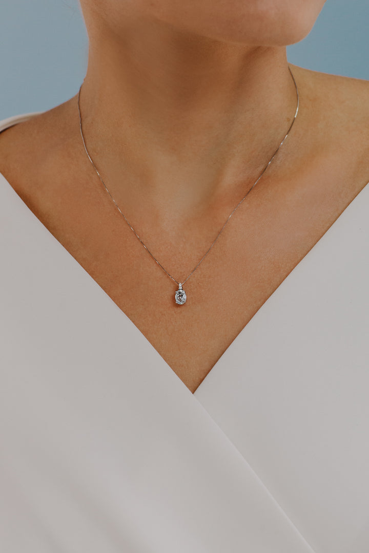 Colar Comete em Ouro com Diamantes e Água Marinha Oval GLQ267