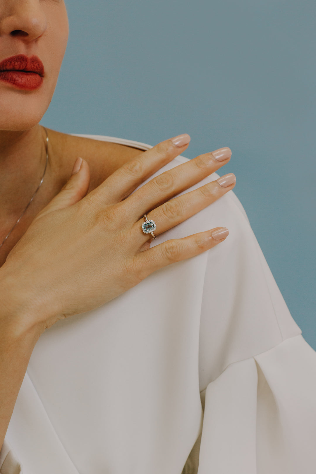 Comete Gold Ring with Diamonds and Octagonal Aquamarine ANQ311