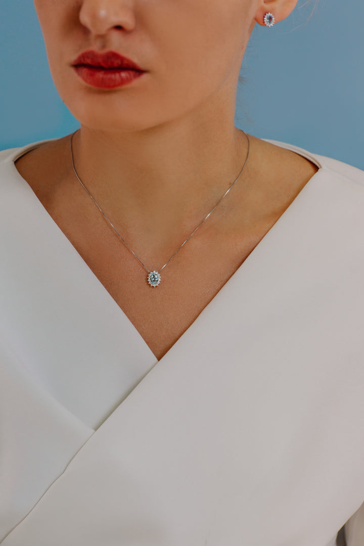 Colar Comete em Ouro com Diamantes e Água Marinha Oval GLQ286