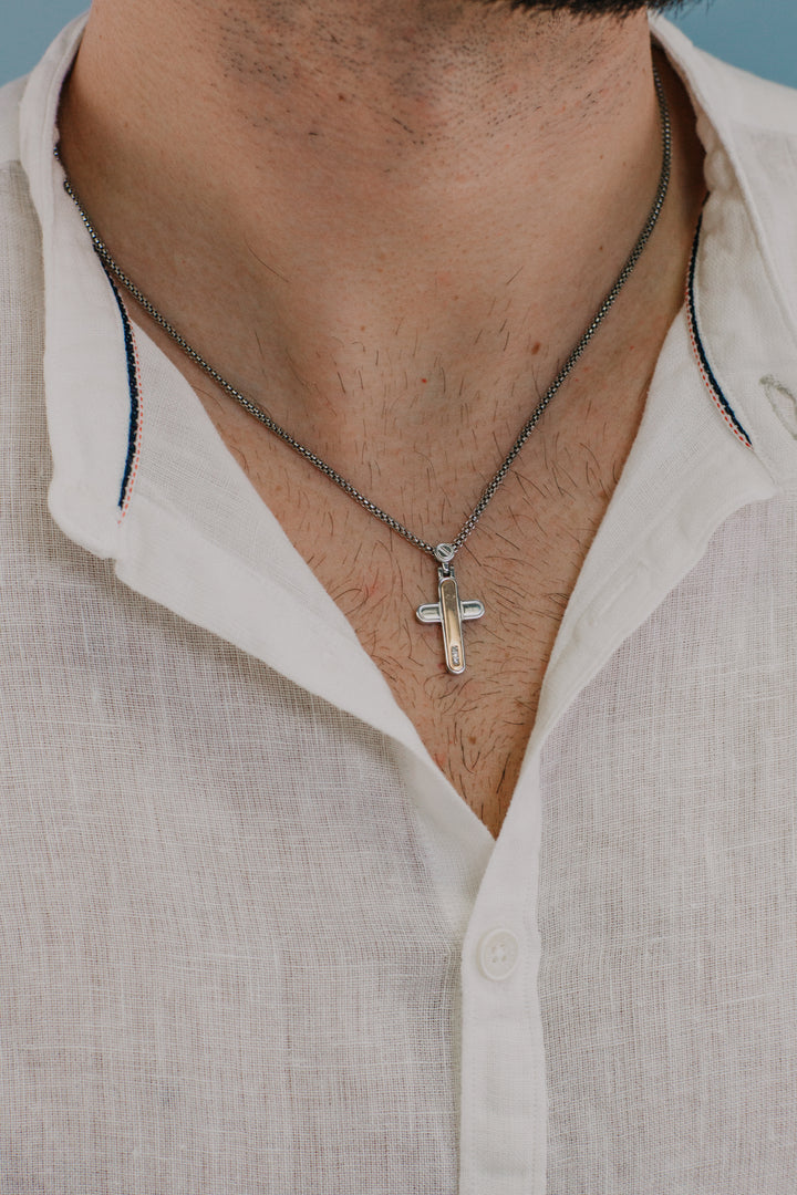 Comete Collana Croce in Acciaio e Diamanti UGL701