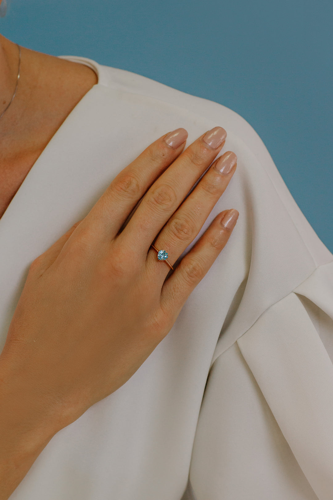 Comete Ring i rosa guld og hjerteformet blå topas ANB2544