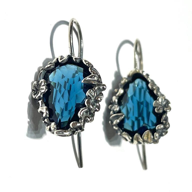Boucles d'oreilles pendantes Le Jardin de Clorì Fleurs ovales cristaux hydrothermaux en argent 925 FOP02-BLU LONDRES - Capodagli 1937