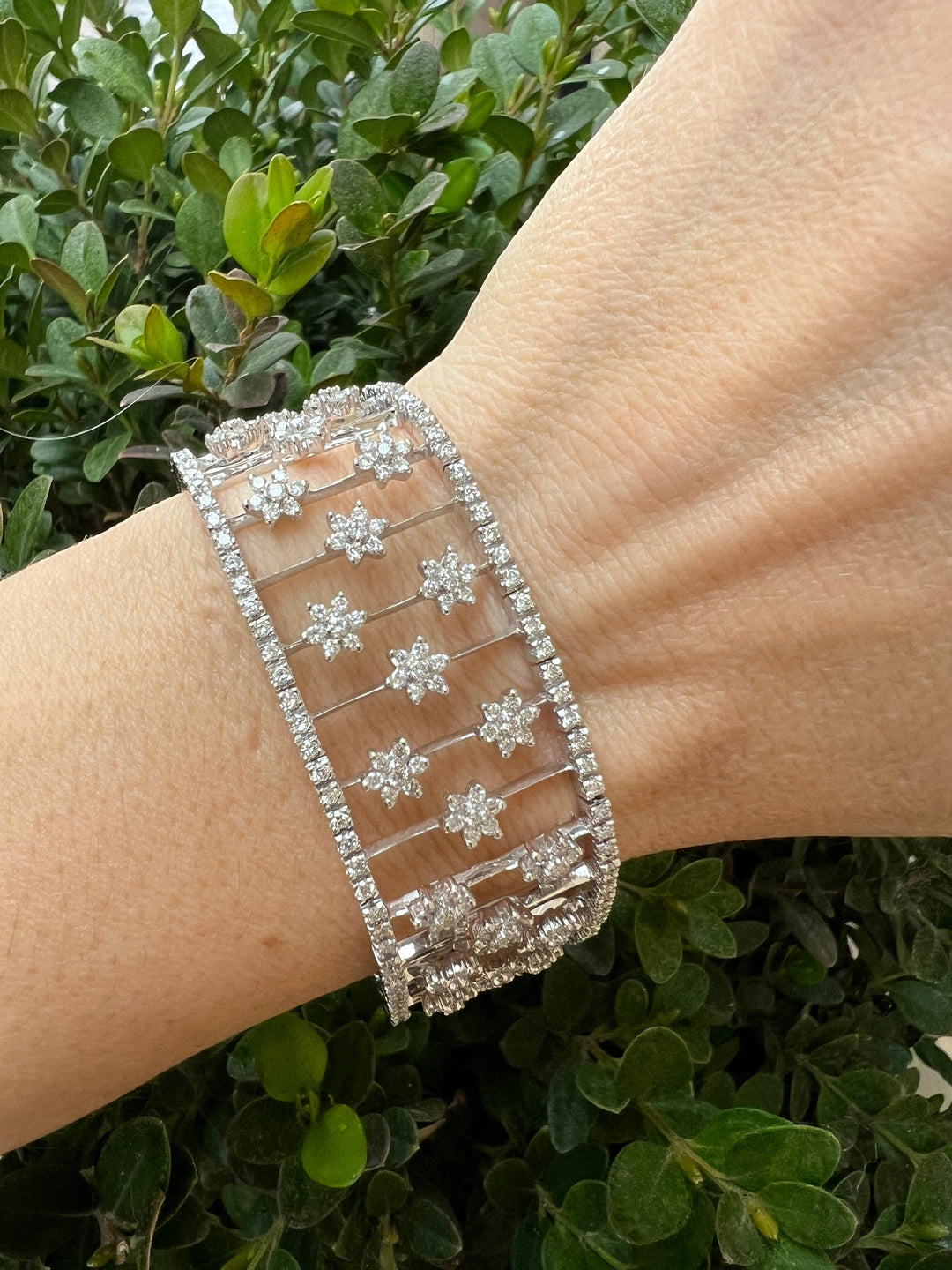 Sidalo armbånd Blomster 18 karat hvidguld diamanter 0137BR - Capodagli 1937