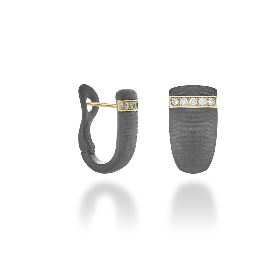 Golay clip-on earrings in black titanium and 18k yellow gold. bezel set with diamonds GOR035O1DINETX