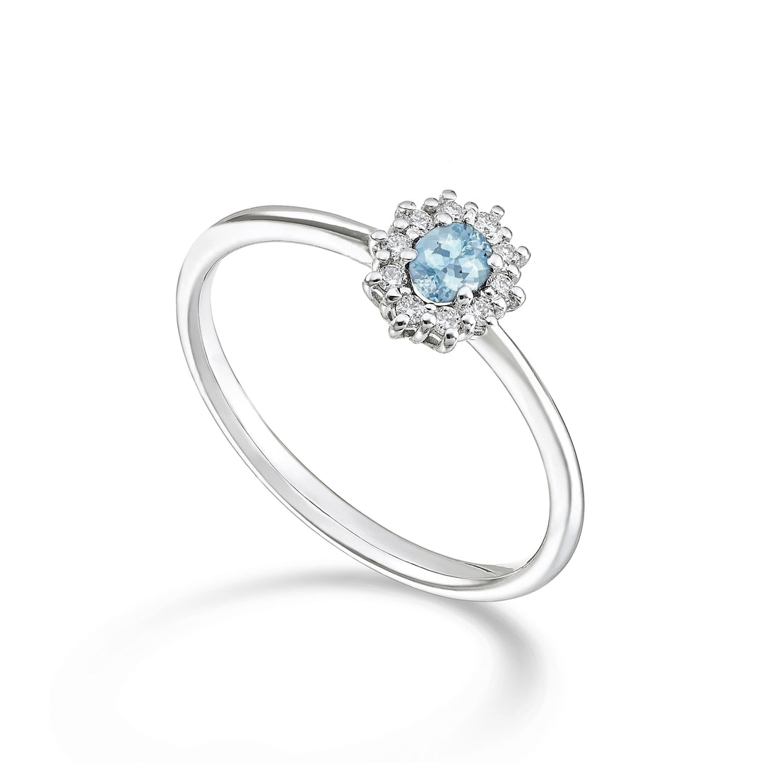 Mikiko egy 18k ovális akvamarin 4x3 ct.0,14 átm. ct.0.08 MA5166O4AM