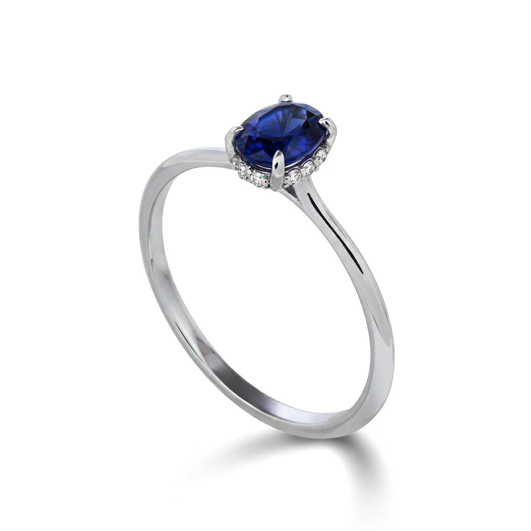 Mikiko een 18k saffier n. ovale 6x4 update bezet met diamanten MA5219O4ZFN052
