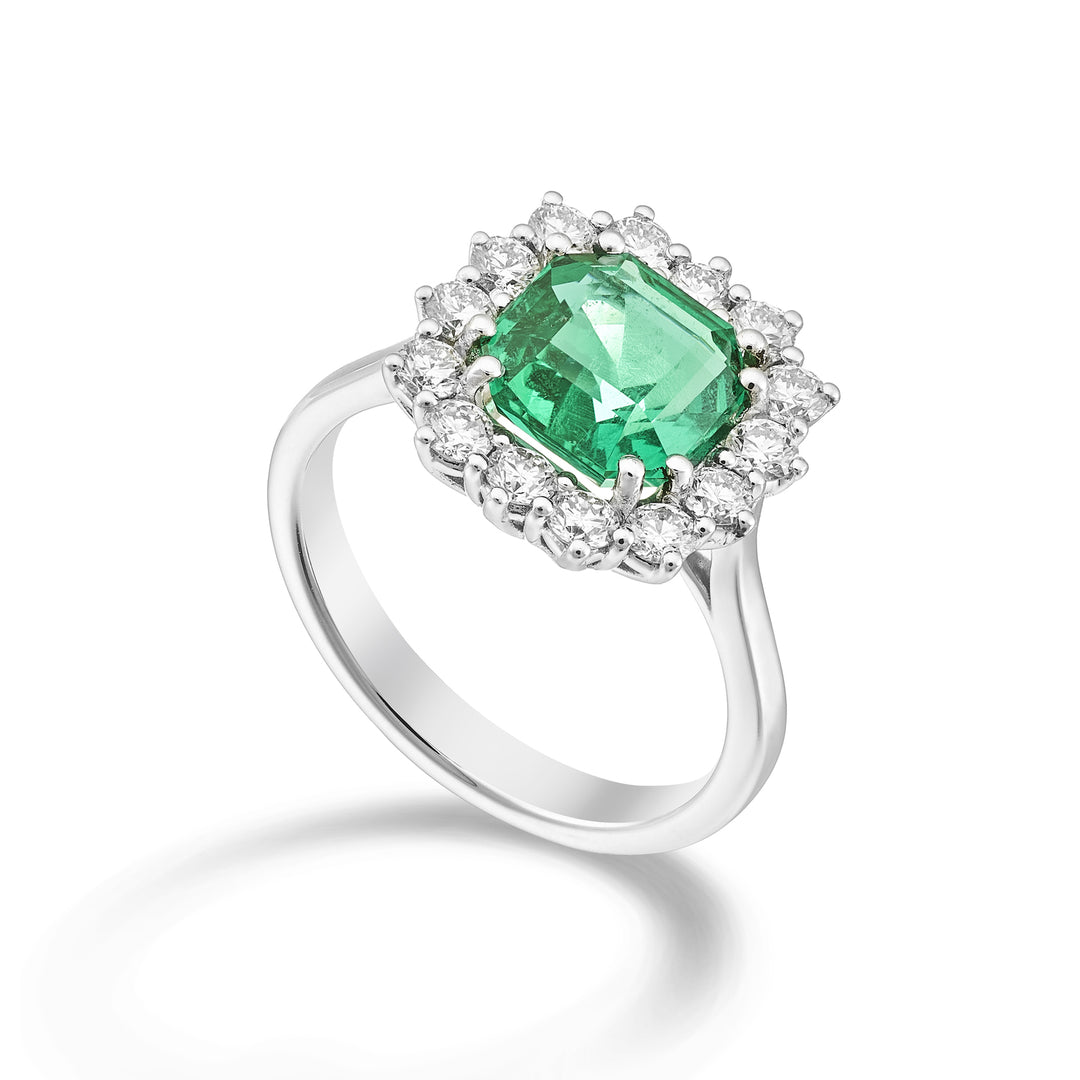 Golay okt smaragdgroene ring 8x8 met 14 diamanten omlijning ACLC771DSM88-25323110231