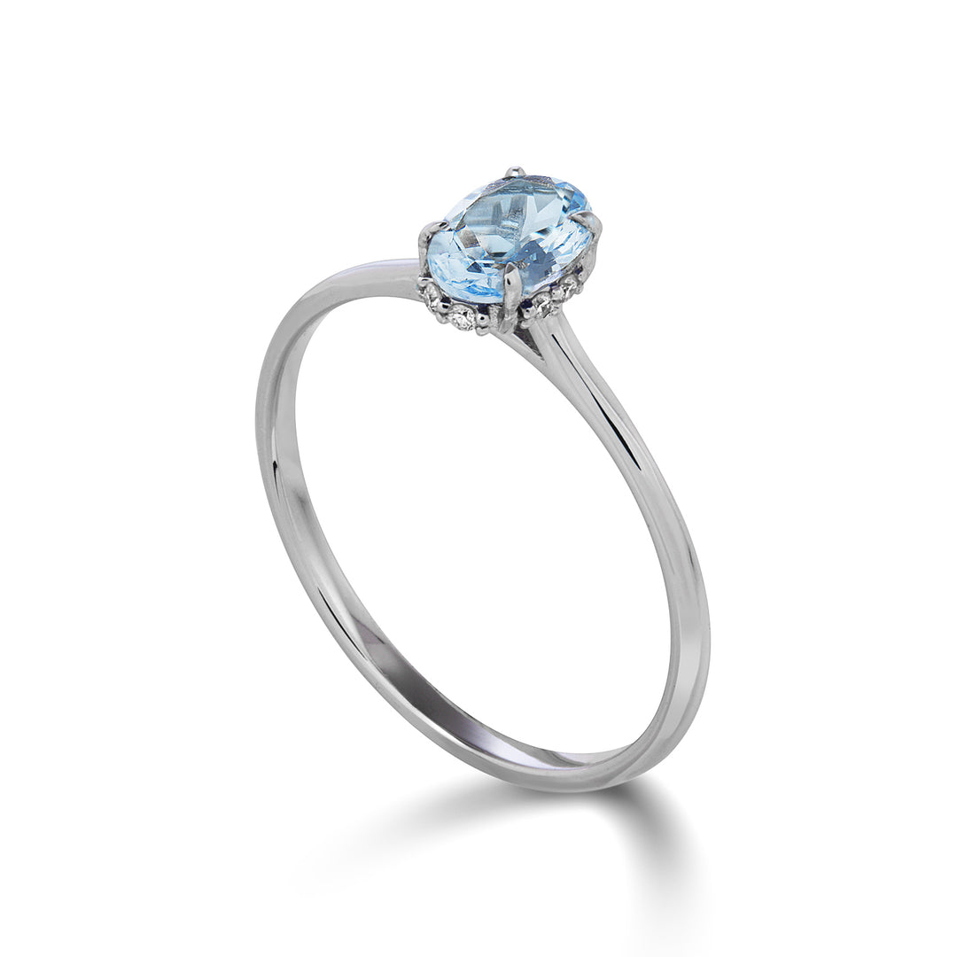 Mikiko an 18k aquamarine oval 5x4 set with diamonds MA5218O4AM