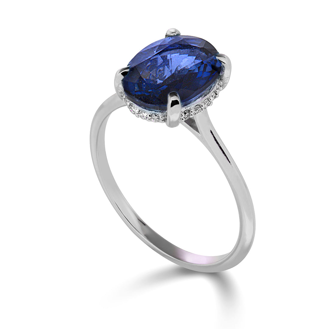 Mikiko un set de reîmprospătare 10x8 cu safir oval de 18k cu diamante MA5222O4ZFR