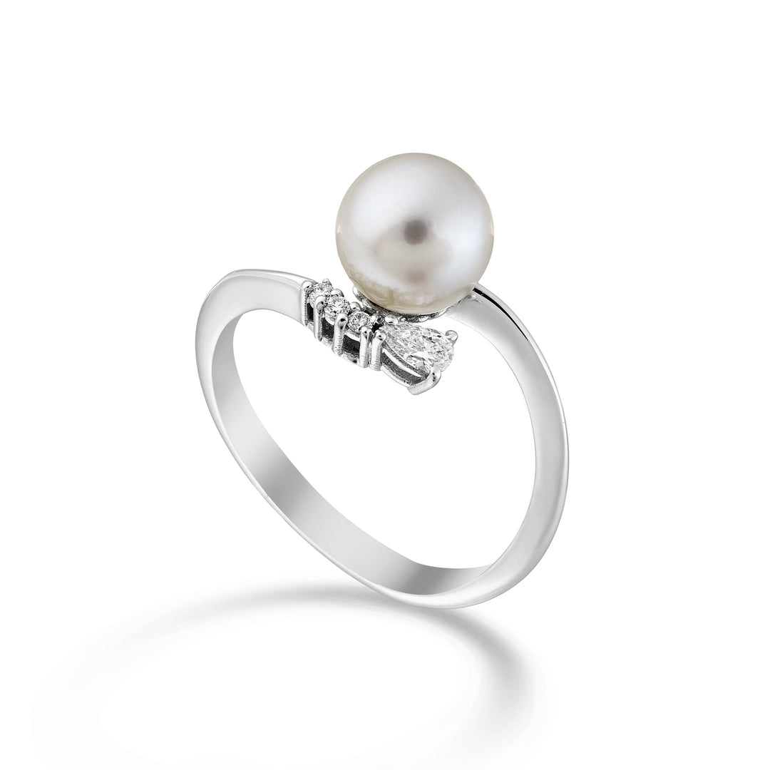 Mikiko und 18k AK 7,5/8 ct.0,10 MA0840O4ABBI075