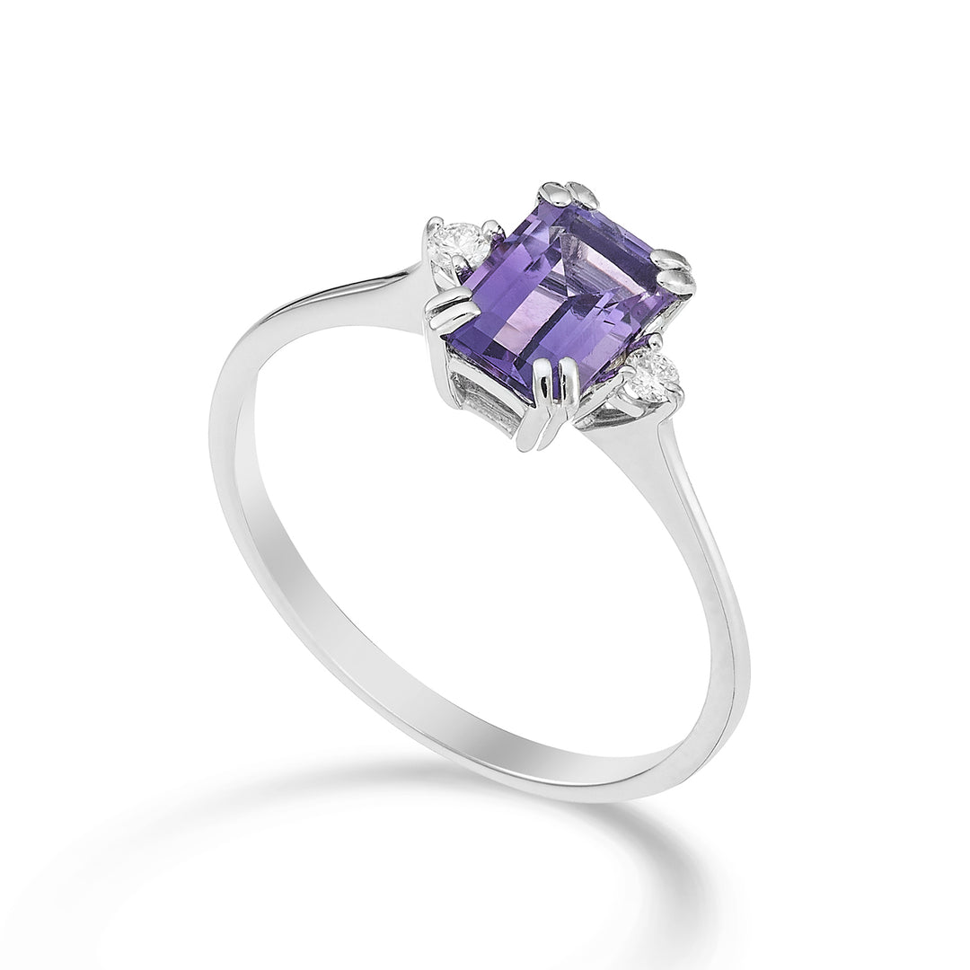 Mikiko, ein achteckiger Amethyst aus 18 Karat, 7 x 5 ct. 0,90 Durchm. ct.0,05 MACL090DIAMET2O4