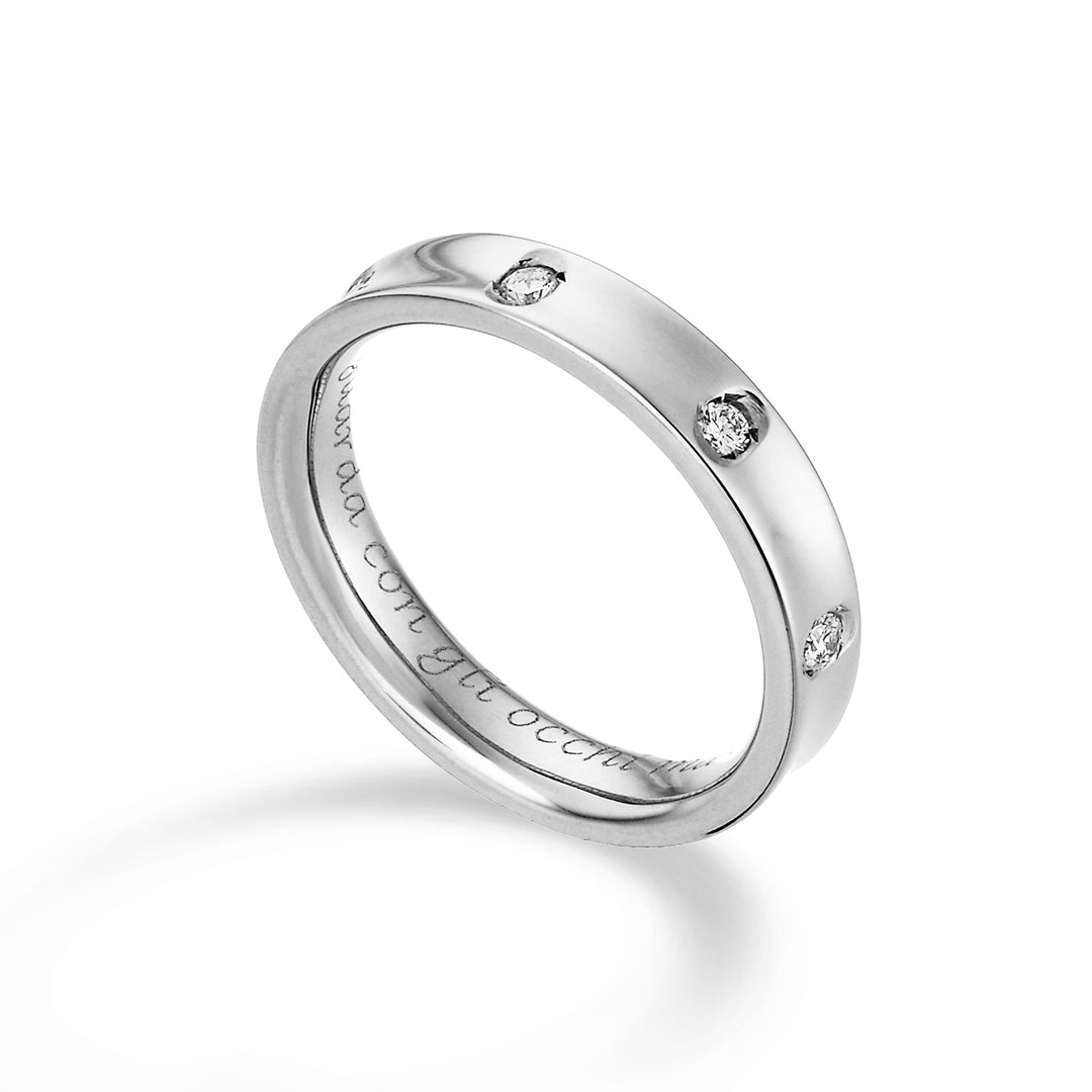 Golay, ein 18 Karat breiter Ehering mit 8 Diamanten von 0,08 ct GAFEDE05DI2O4.020