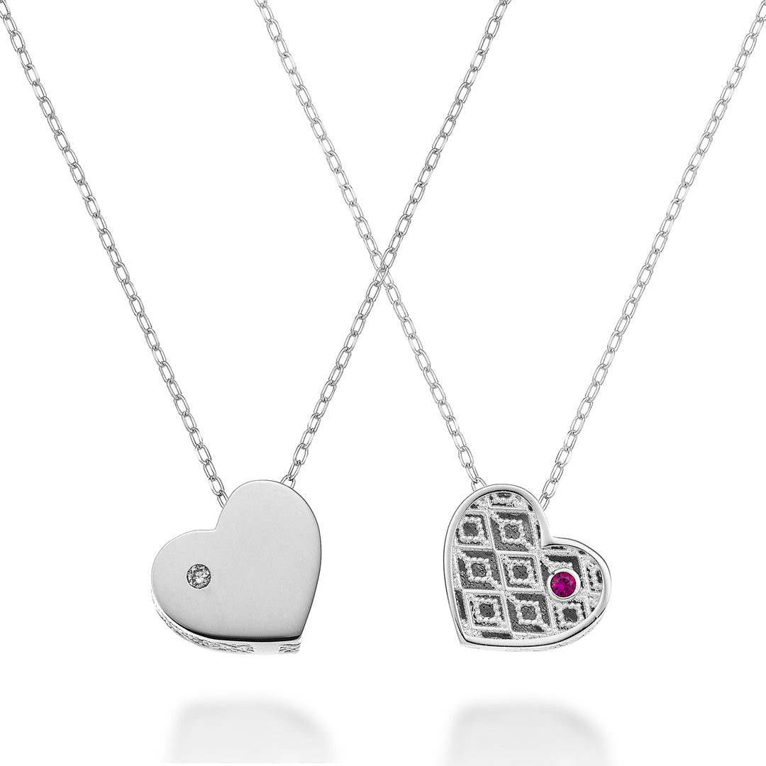 Mikiko cl 18k kis szív egyik oldala polírozott fehérarany átm. 0,005 ct rubin 0,005 ct MDCUOREPLO4