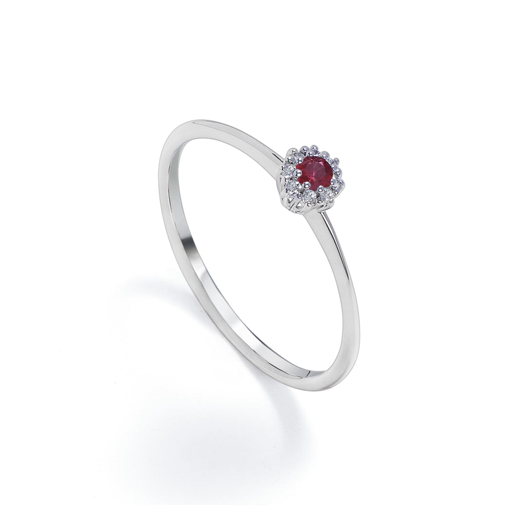 Mikiko 18k rubiini n. ct.0,08 halk. 0,04 ct koko 1 MA5139O4RBN008