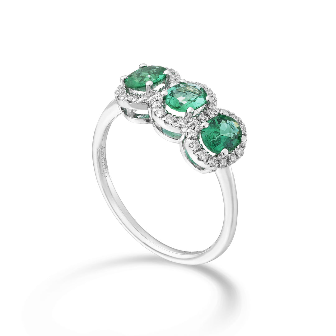 Mikiko o trilogie de smarald de 18k nat. oval 5x4 ct. 0,90 diam. ct.0.21 MA5194O4SMN54