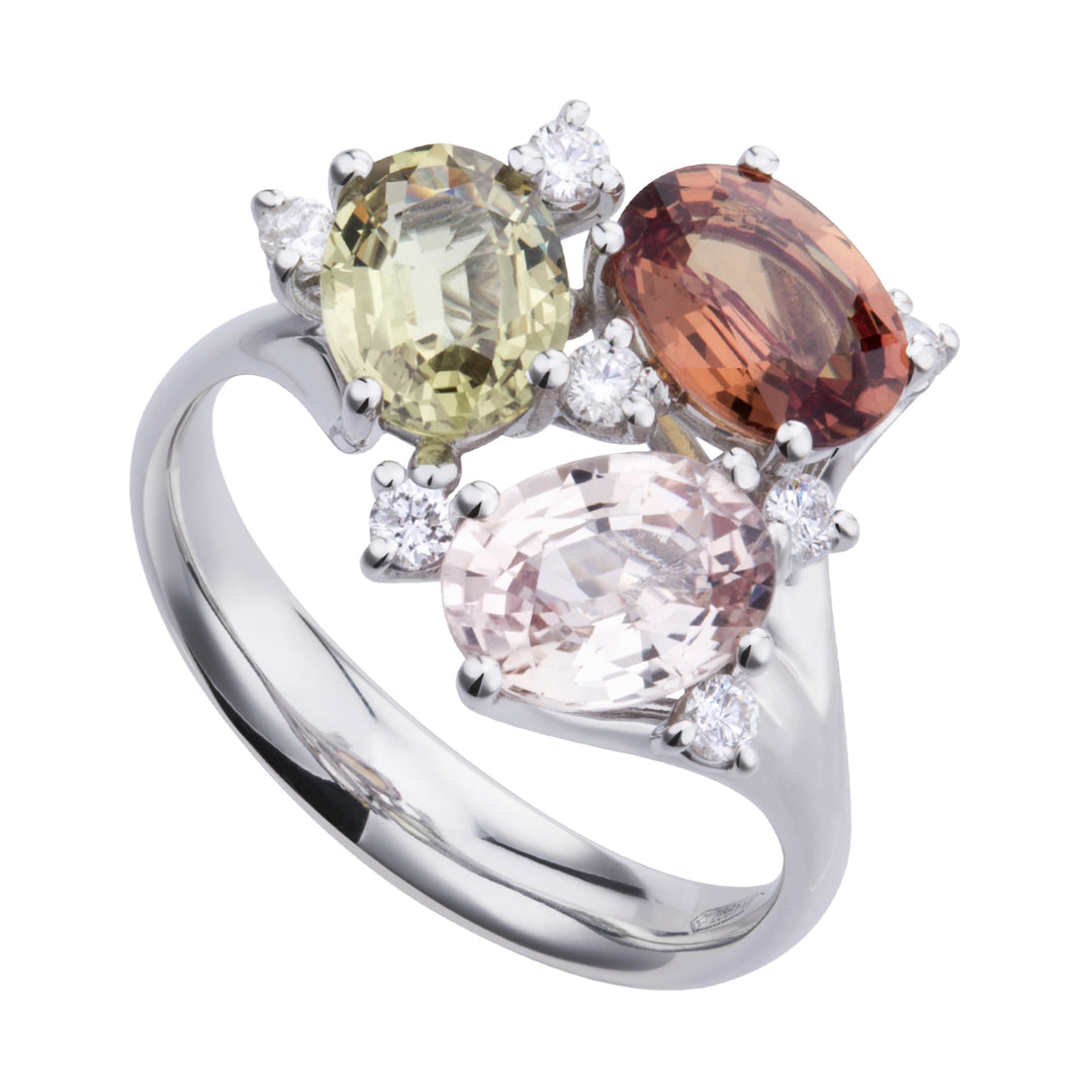 Golay trilogi ring med 6x8 flerfarvede safirer og ATRM001DIZMC1-20160110012