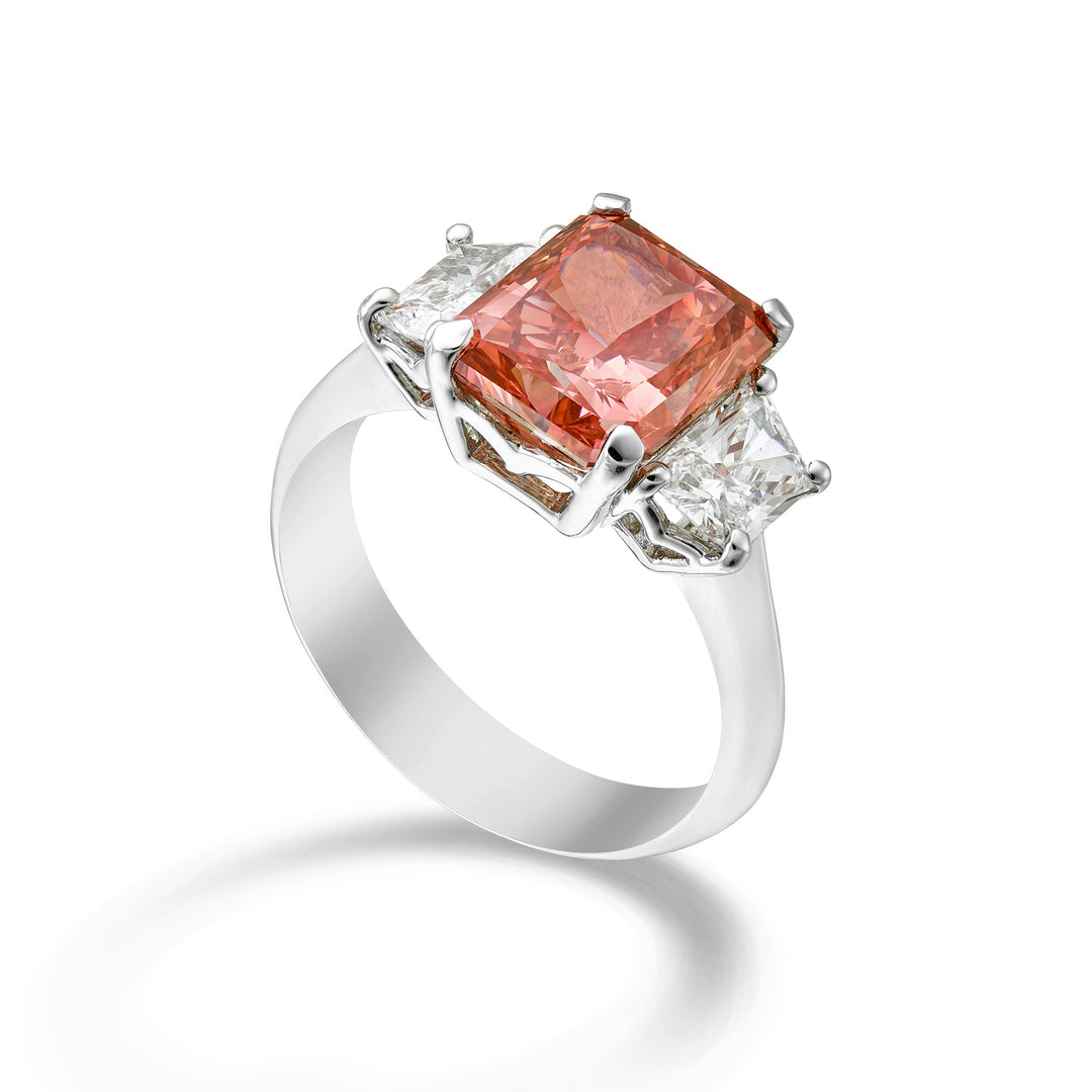 Anillo X-Diamond xd oro 750 con centro lgd rosa y diamantes