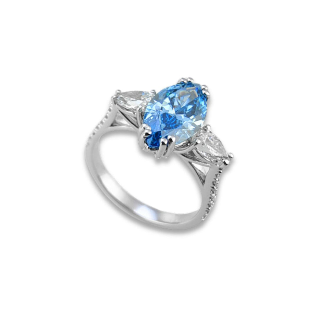 X-Diamond en 18kt lab g.d. samlet ct. 2,81- cent. ct. 2.00 marquise lab - drops lat nat ct. 0,68 f vvs- stem lab ct. 0,13 LXDAPU034O4MQDI281