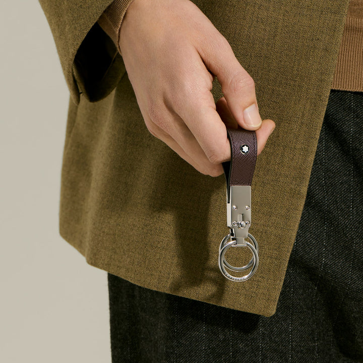 Breloczek do kluczy ze skóry Montblanc Sartorial w kolorze hebanowym 223073