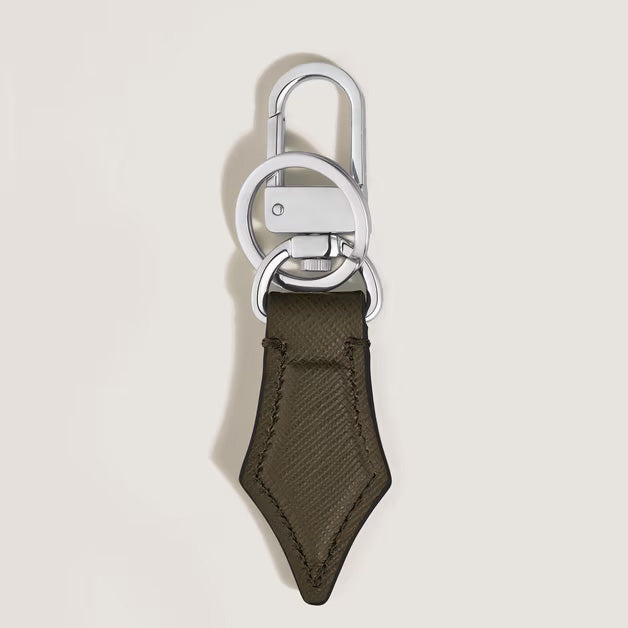 Porta-chaves Montblanc em forma de ponta em couro Sartorial cáqui 221326