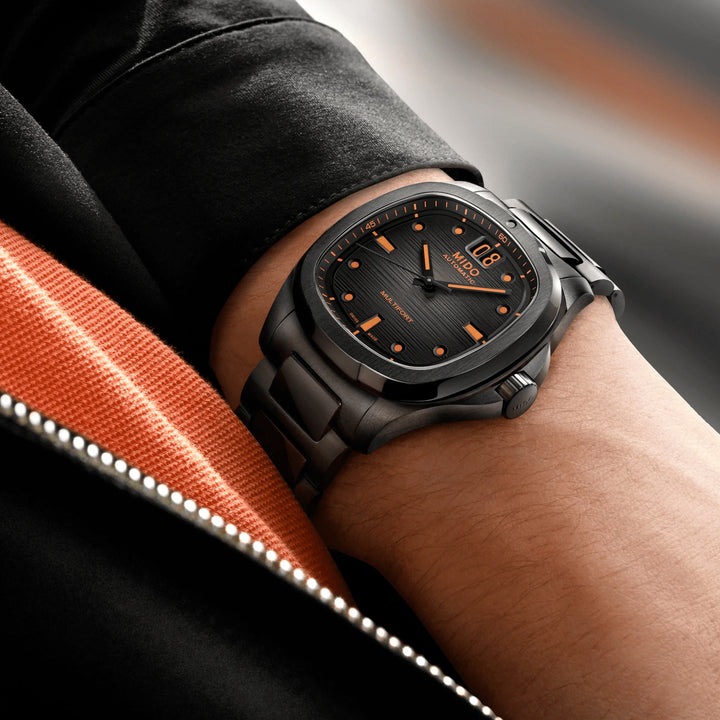 Mido ur Multifort TV Big Date 40mm automatisk grå stål sort PVD finish M049.526.33.081.00