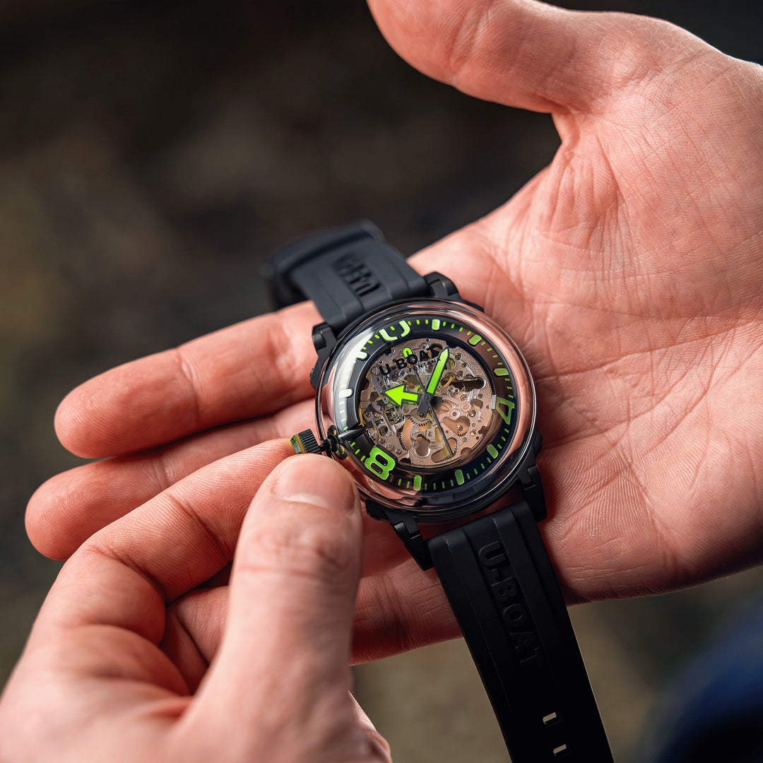 Relógio U-BOAT U-65 44mm verde automático aço preto acabamento PVD 3347