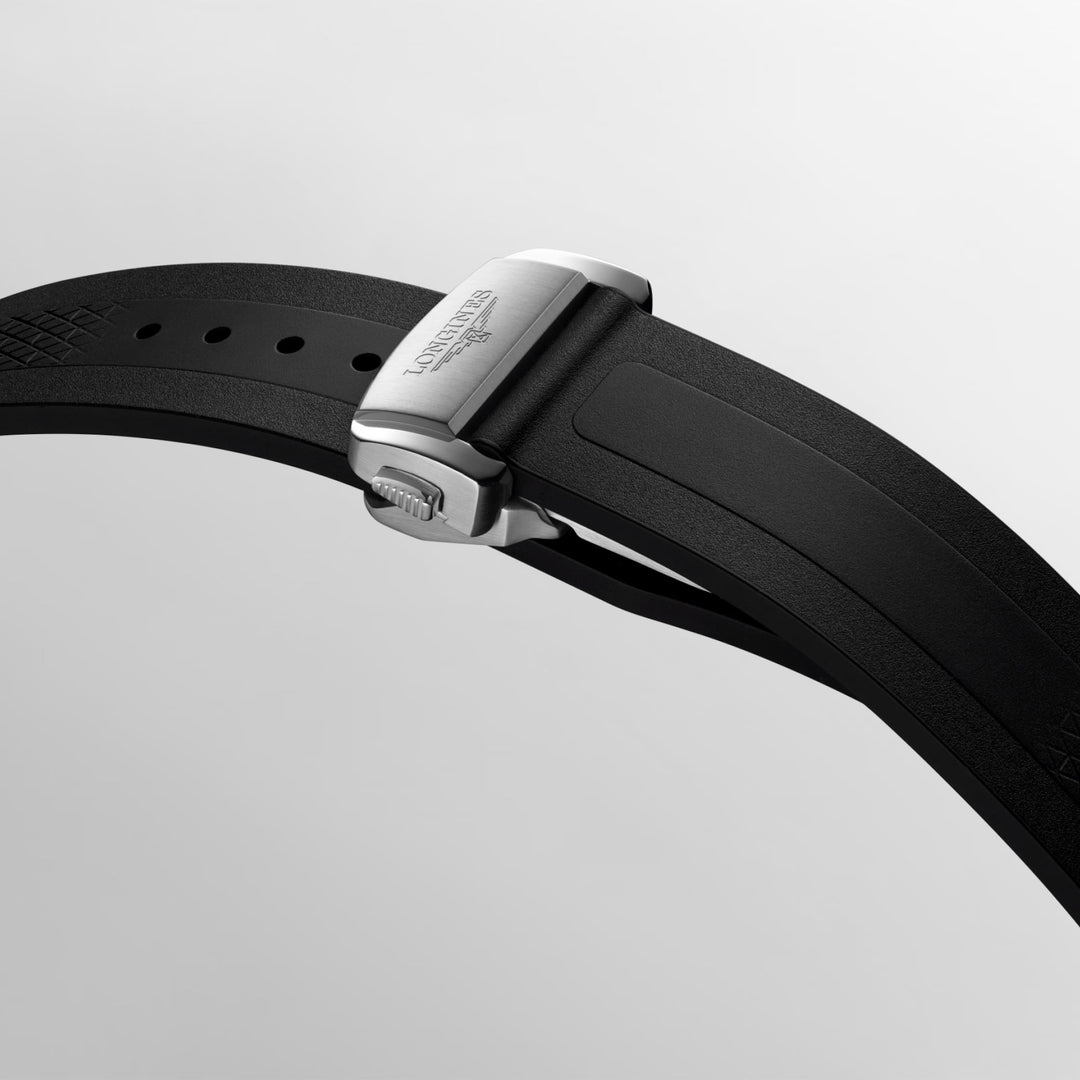 Montre Longines Conquest 41 mm en acier automatique noir L3.830.4.52.9