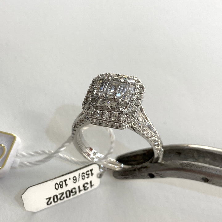 Anillo Bianco Milano en oro blanco de 18 kt de 6,2 gy 121 diamantes con un total de 1,48 ct AN.13150202 - Gioielleria Capodagli