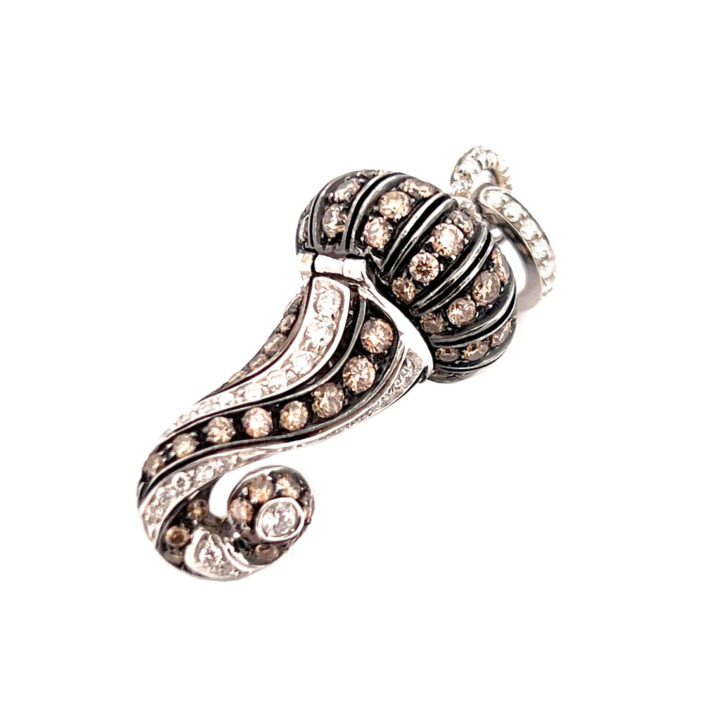 Chantecler-Horn-Charm-Anhänger aus 18-karätigem Weißgold, weißen und braunen Diamanten CH 21122 – Capodagli 1937