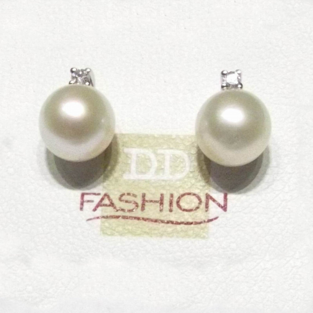 Cercei Davite & Delucchi din aur de 18 kt cu diamante cu perla Akoya 7,5 mm BB8199 - Gioielleria Capodagli