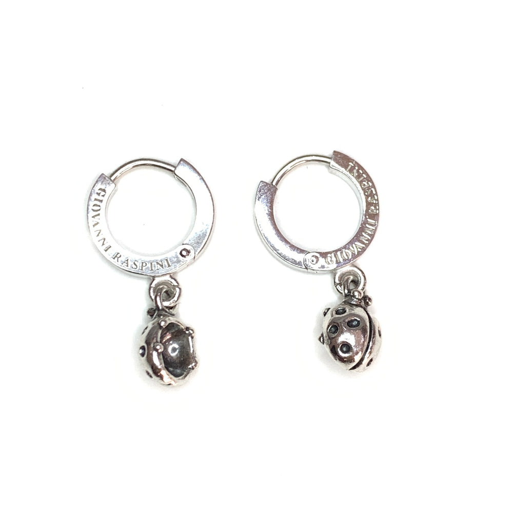 Giovanni Raspini silberne Huggie-Marienkäfer-Ohrringe 10704 – Capodagli Jewellery